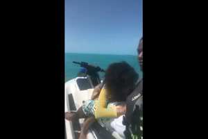 Fantasia sexual chupando en el mar