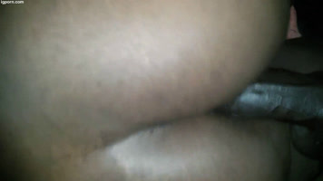 Metiendo mi verga enorme por el culo a mi negra