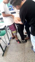 Puta profesora haciendo travesura con sus estudiantes