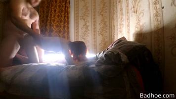 Ruso cogiendo duro flaca jovencita