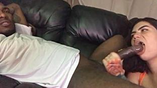 Video porno de El Sujero Oro 24 haciendole sexo oral xxx